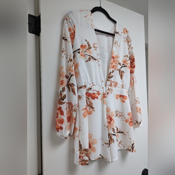 Ali & Jay Flower Romper - Picture 3 of 7